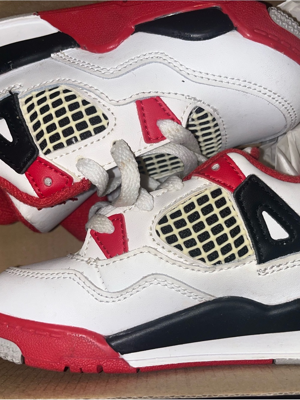 Jordan Retro 6’s Kids White Red Black Athletic Sneakers